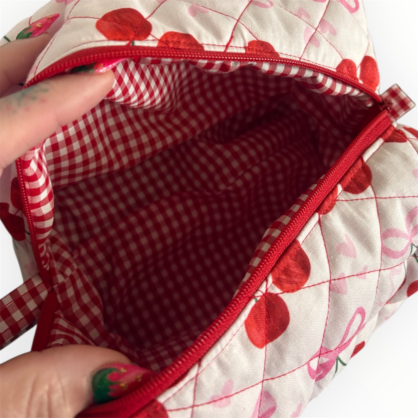 WILD CHERRIES- Quilted Boxy Make-Up Bag