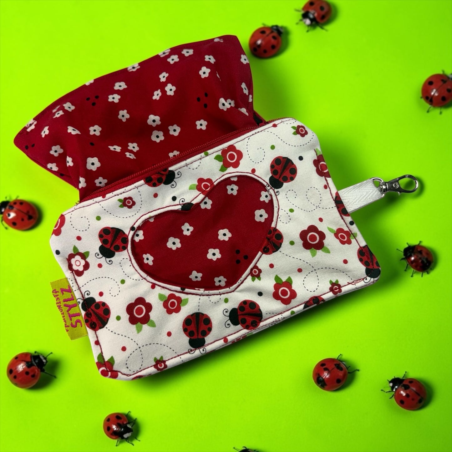 LOVE BUG- Card Wallet